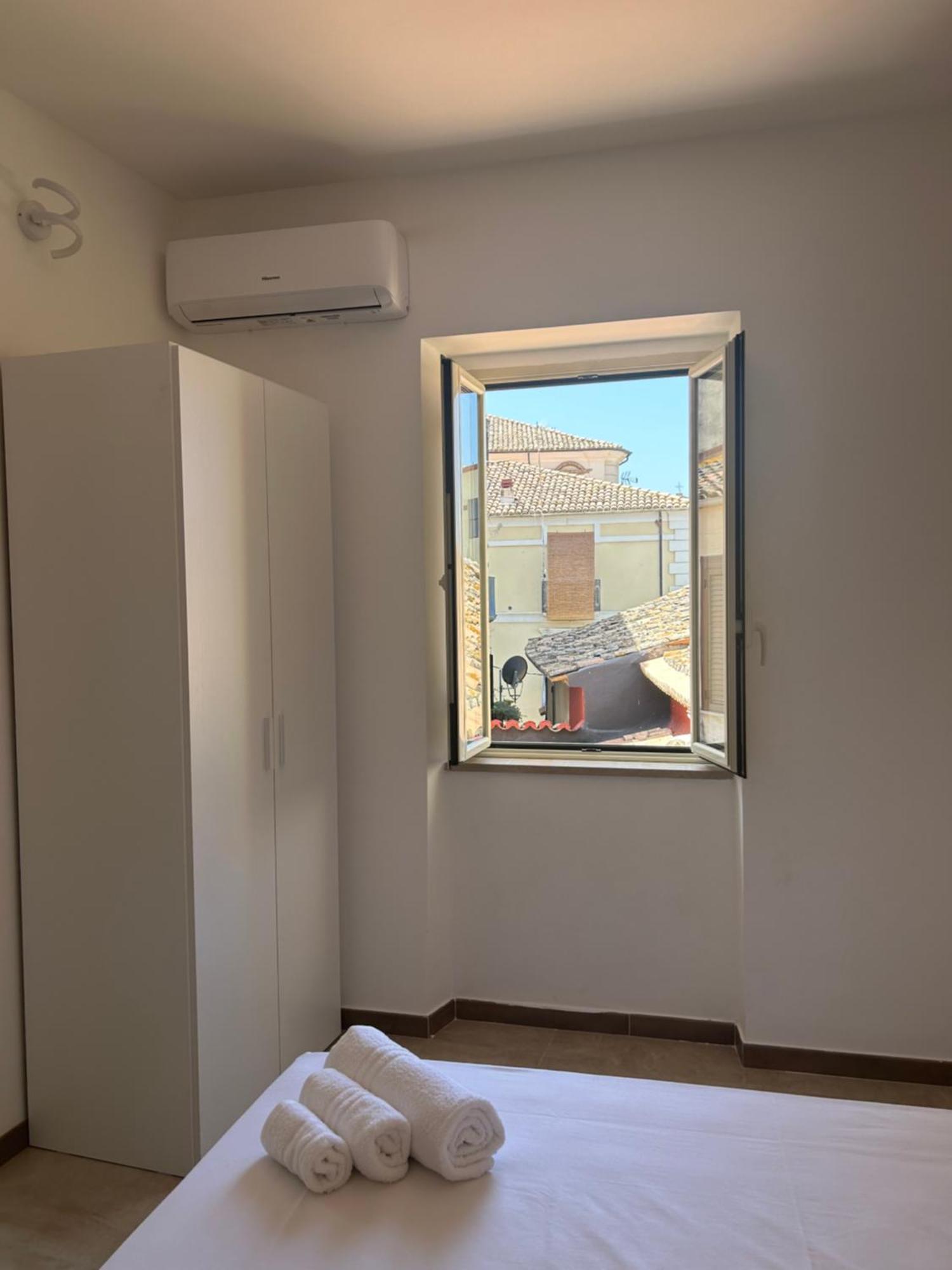 Il Marchesino B&B Pizzo  Ruang foto